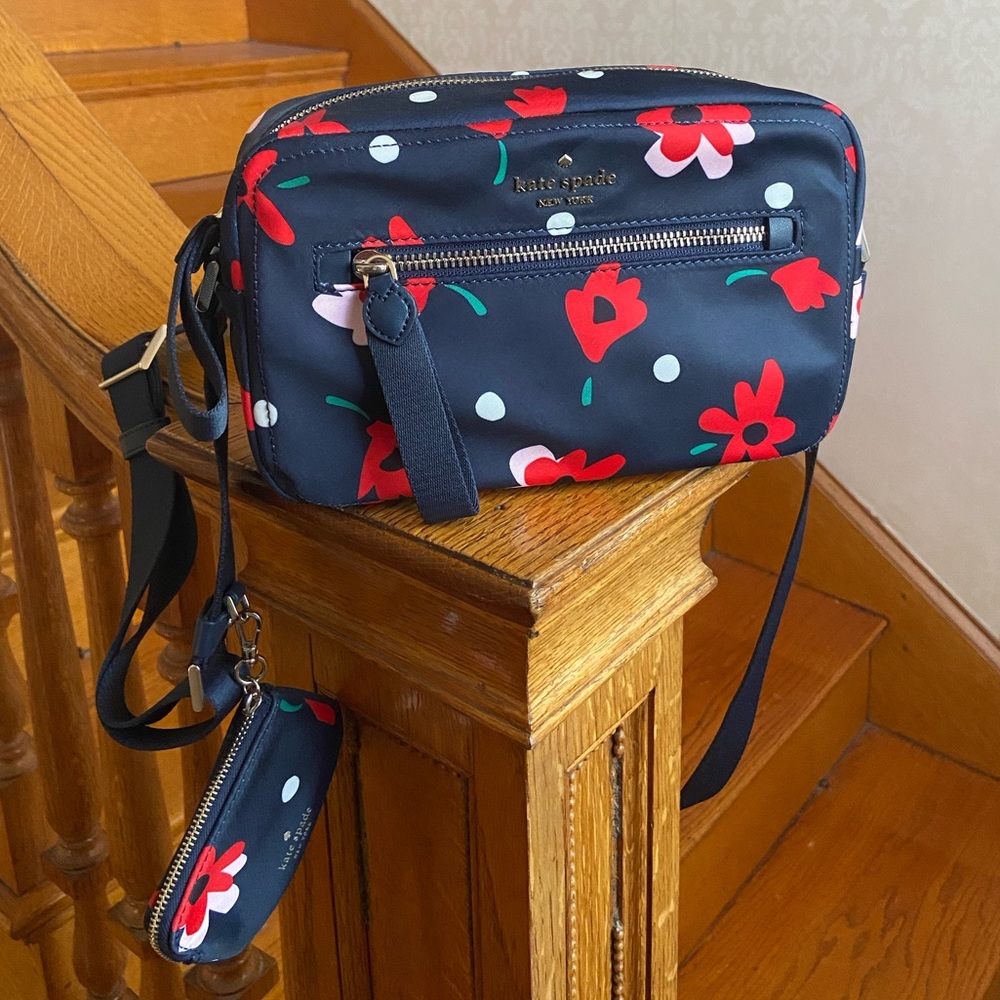 Kate Spade Chelsea Whimsy Floral Nylon Crossbody Camera bag w/ Coin Card Case